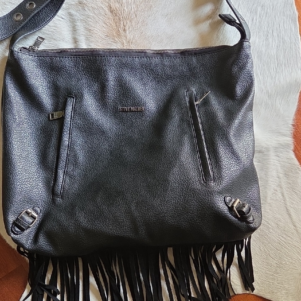 NWOT Steve Madden Black Fringe Shoulder Bag Adjustable - Picture 2 of 10